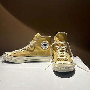 Converse Chuck Taylor 70 High Shoes Dune/Tan Size 10 men 12 women, worn ONCE
